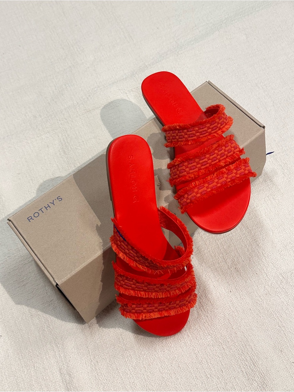 Rothy's Red Fringe Slide Sandals - Women’s Size 10 - Unworn